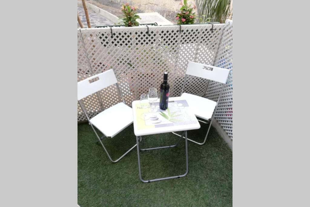 Studio Apartment La Lajilla Located At Beachfront Arguineguin Exterior foto